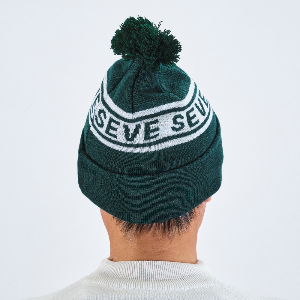 SEVE　ロゴ入り ニットキャップ