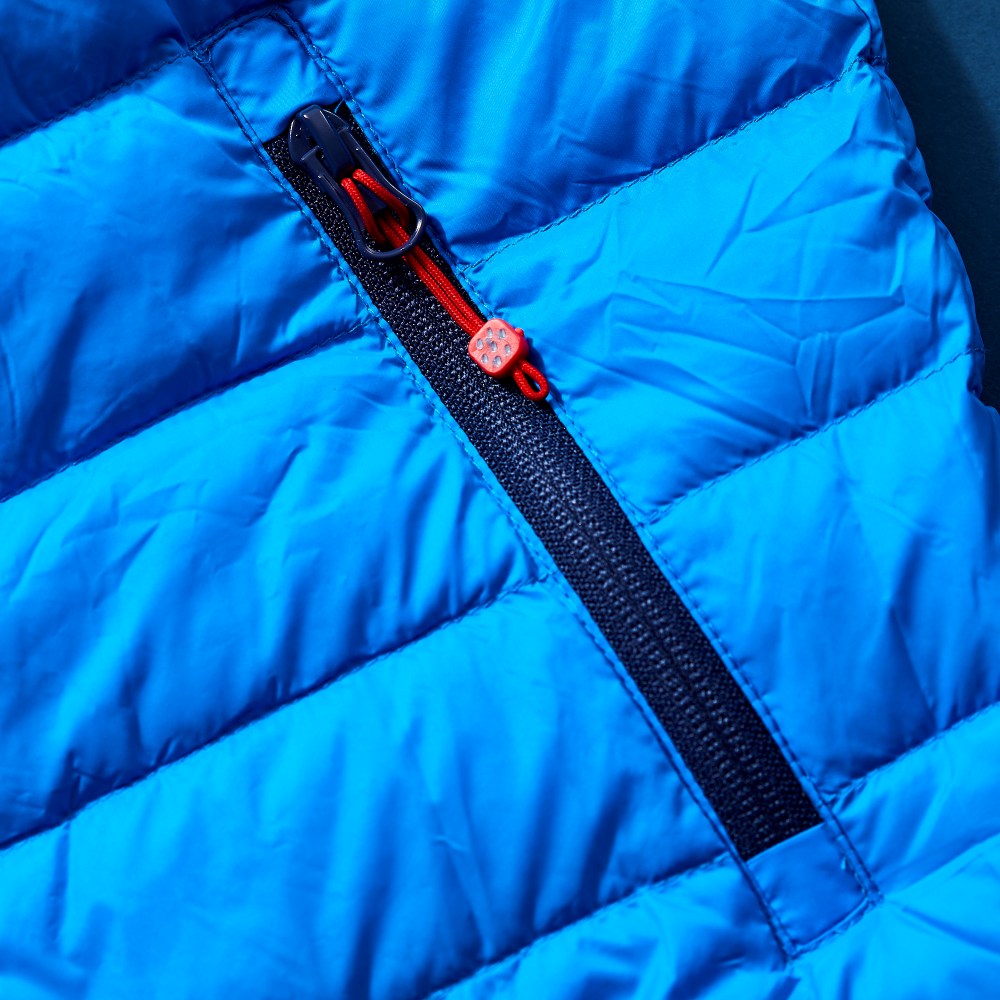 ＜マック イン ア サック＞600フィルパワー ダウンベスト