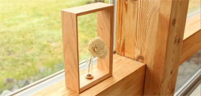 絵画のように花を飾れる木製のミニフラワーベース・一輪挿し「Display Frame for Flower」 