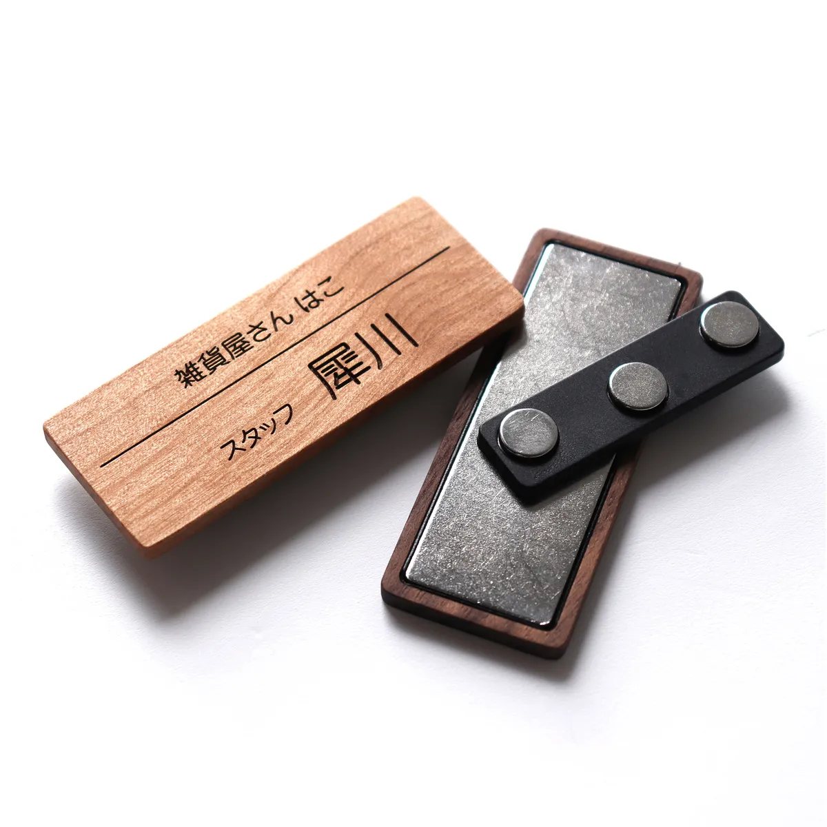 スリムタイプの木製モバイルバッテリー3500mAh