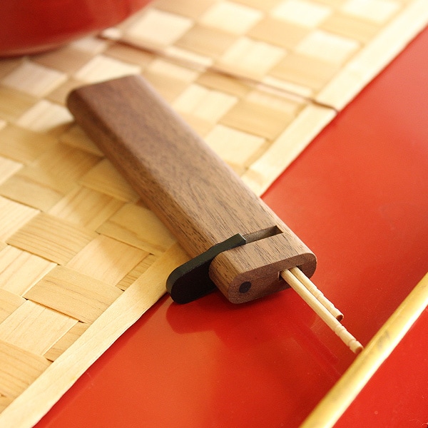 Toothpick Holder」木製の携帯爪楊枝入れ・つまようじケース 