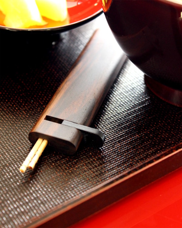 木製の携帯爪楊枝入れ・つまようじケース「Toothpick Holder 黒檀」