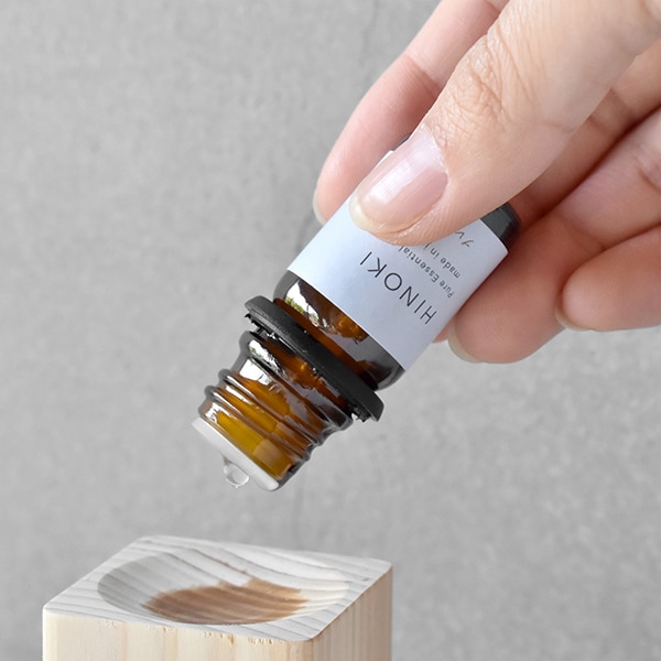 HINOKI ピュアエッセンシャルオイル（5ml）」国産のヒノキから抽出した