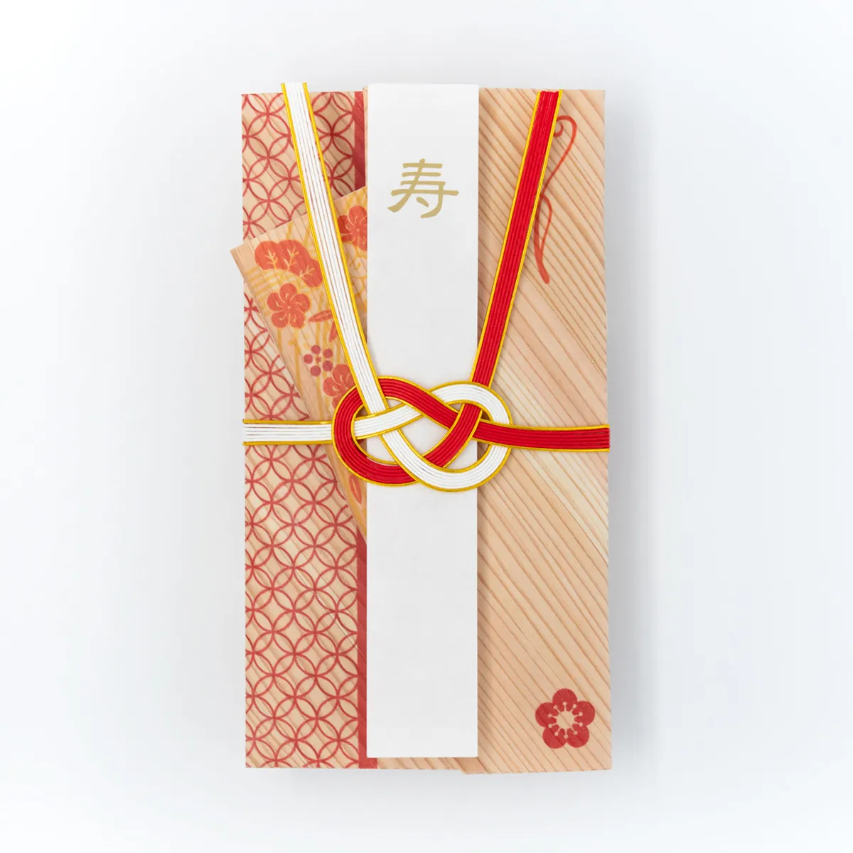 お祝いにふさわしい、心に残る上質な一枚。国産杉が香る「ご祝儀袋」が入荷
