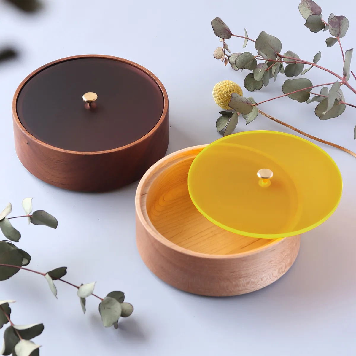 Stackable Round Case」自分好みにカスタマイズできる木製のマルチ小物