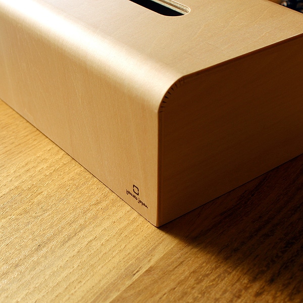 優しい曲線のおしゃれな木製ティッシュボックス