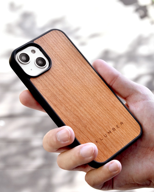 ハードケースと天然木を融合したiPhone14専用木製ケース