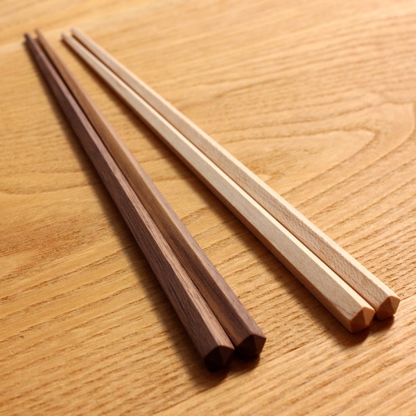 子供でも使いやすいサイズの木製五角箸