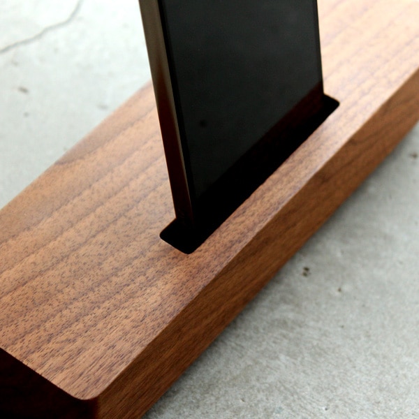 Wooden Speaker Brick」重厚感あふれるシンプルな木製スピーカー 