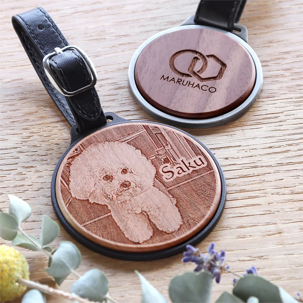 天然木の温もりあふれる広めの刻印スペースで、世界にひとつだけのオリジナルアイテムが仕上がります。