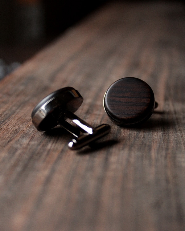 □【プレミアム】「CUFF LINKS（黒檀）」本物の木を組み合わせた