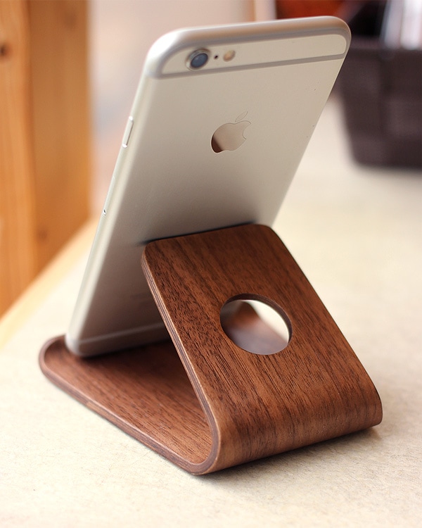 販売終了 L 成形合板を使った木製のスマホスタンド Plywood Smartphone Stand おしゃれな北欧風木製雑貨 贈り物 名入れギフト Hacoaオンラインストア