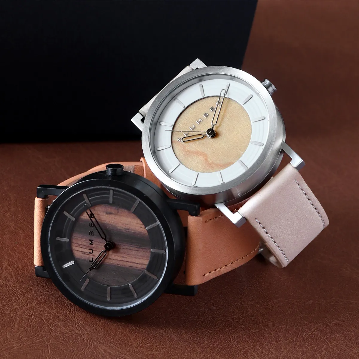 厚みのあるステンレスと銘木が融合した、木製ペアウォッチ WATCH 2200