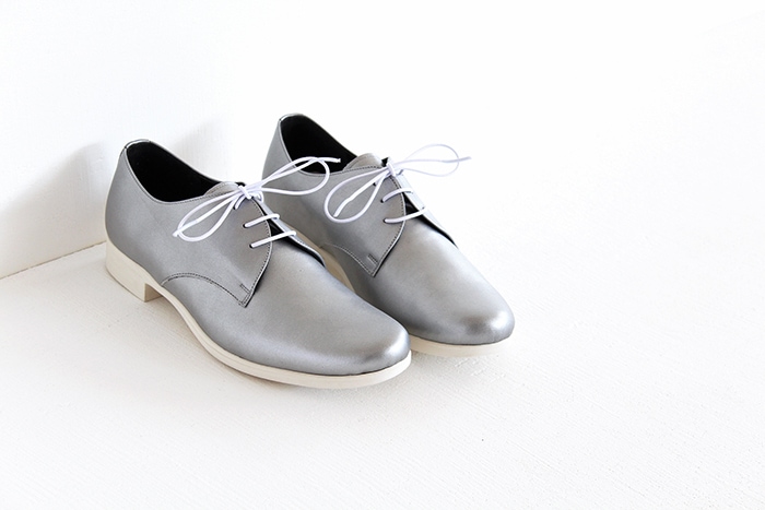 Travel Shoes By Chausser トラベルシューズバイショセ プレーントゥレースアップシューズ Tr 008 シルバー ホワイト 靴通販 Shoes Gallery Hana