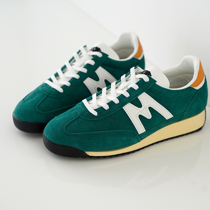 スニーカー KARHU/カルフ メスタリ