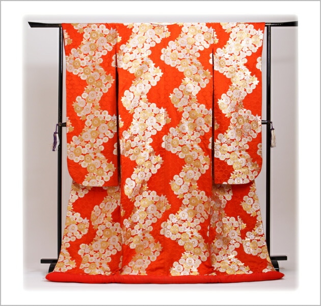 色打掛レンタル 赤色/小菊 NT-523 | 色打掛レンタル | | 花嫁衣裳.com