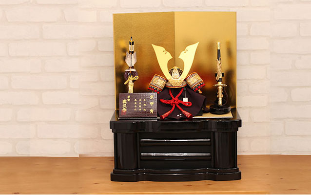 兜飾り-平安武久| 創業55年 雛人形のまち岩槻 雛人形・五月人形専門店