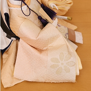 歴史ある岩槻雛人形と当工房