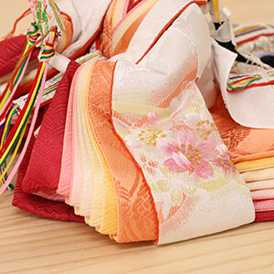 歴史ある岩槻雛人形と当工房