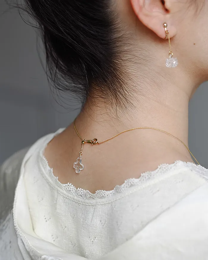 ネックレス シロツメクサ2