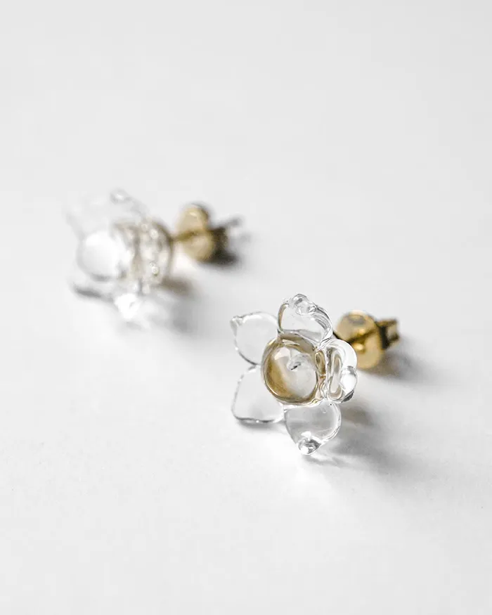 ピアス リトルフラワー4