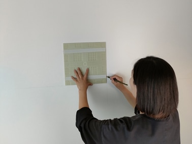 ガイドラインを引く様子