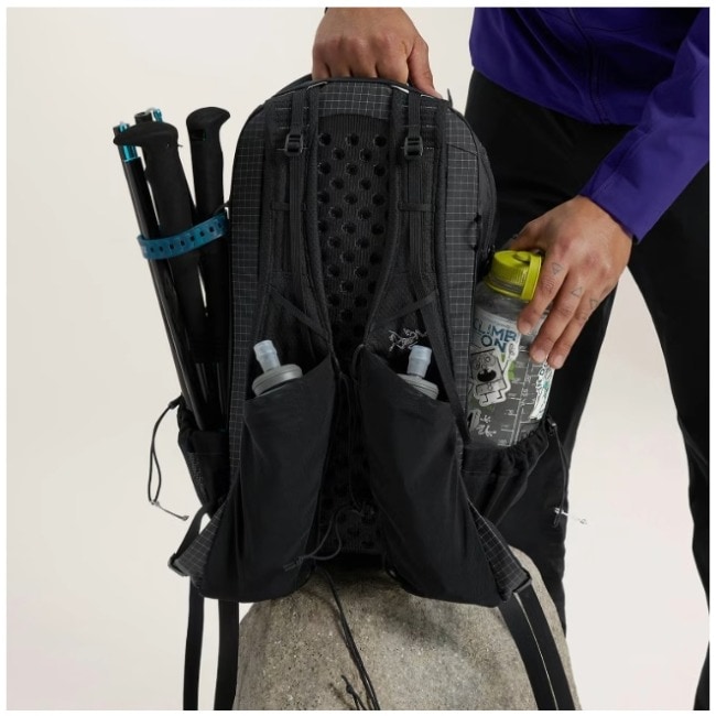 アークテリクス ARC'TERYX エアリオス 18 バックパック Aerios 18 アークテリクス ARC'TERYX エアリオス 18 バックパック Aerios 18