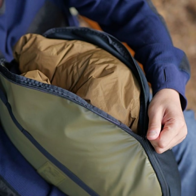 アッソブ AS2OV スリーピングクッション SLEEPING CUSION シュラフ