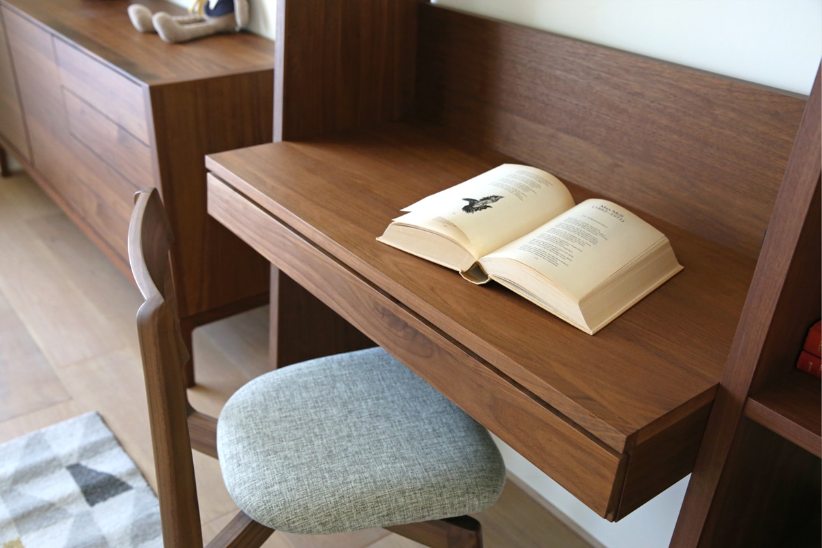 ホワイトオークのデスク