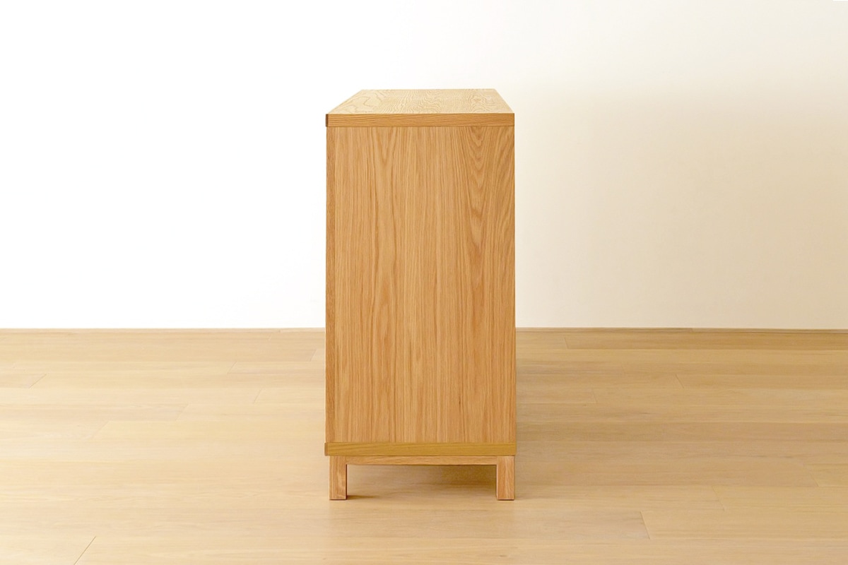 ウォルナットのカップボード側面画像