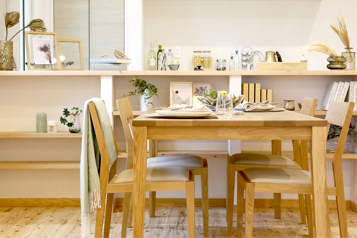 ホワイトオークのダイニングテーブルコーディネート