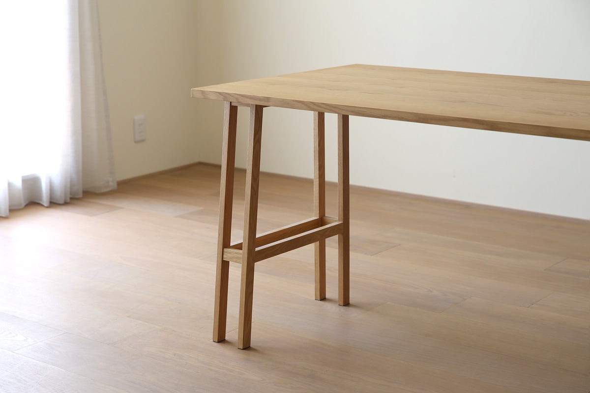 ホワイトオークのデスクの天板