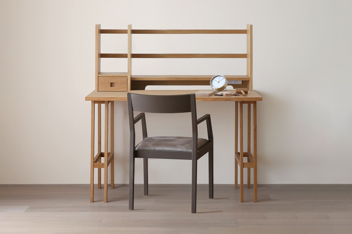 ホワイトオークのデスクイメージ