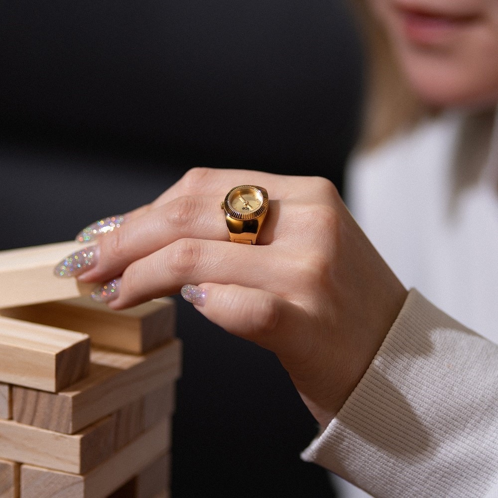 リングウォッチ 重ね付け スタイリング例