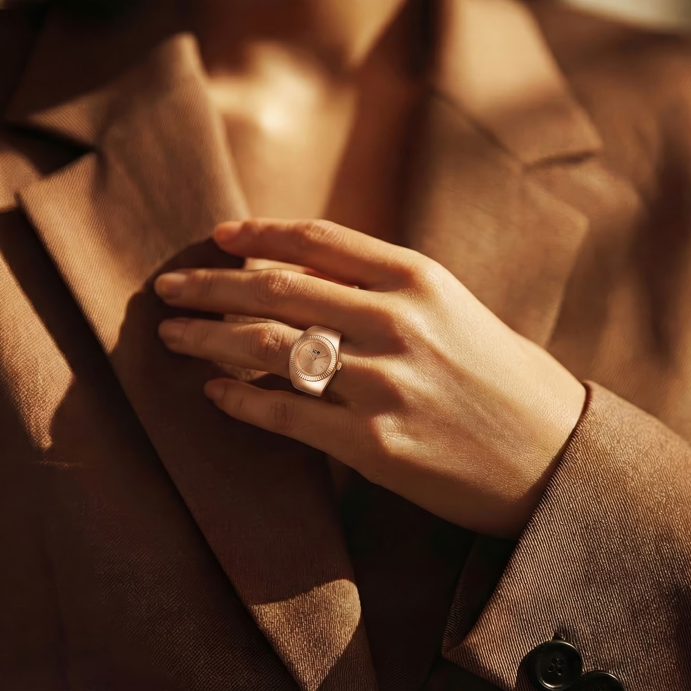 ICE WATCH 指時計 リングウォッチ コーディネート