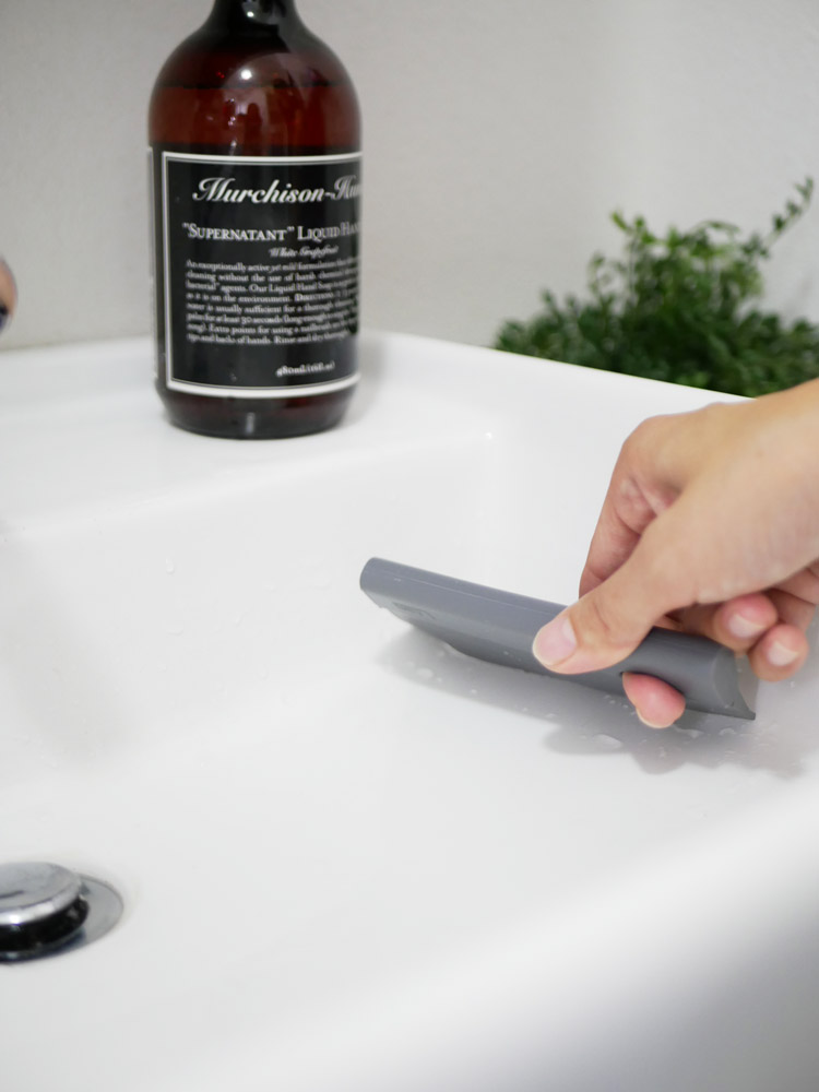 ティディのミニスキージー、銀色シリコン製