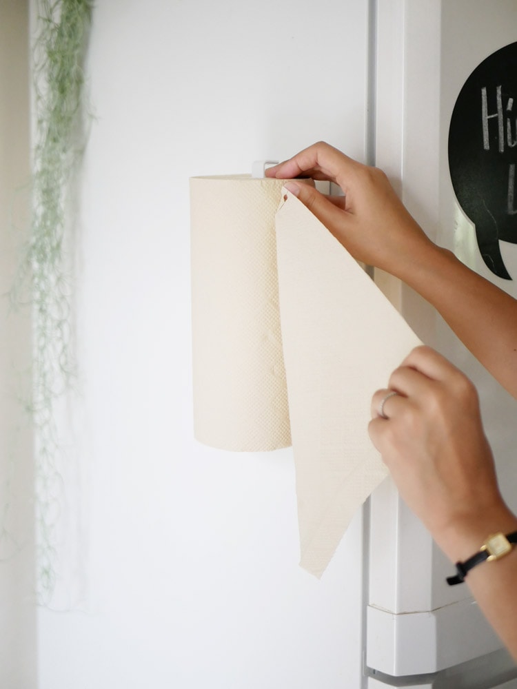 マグネット式スチールキッチンペーパーホルダー