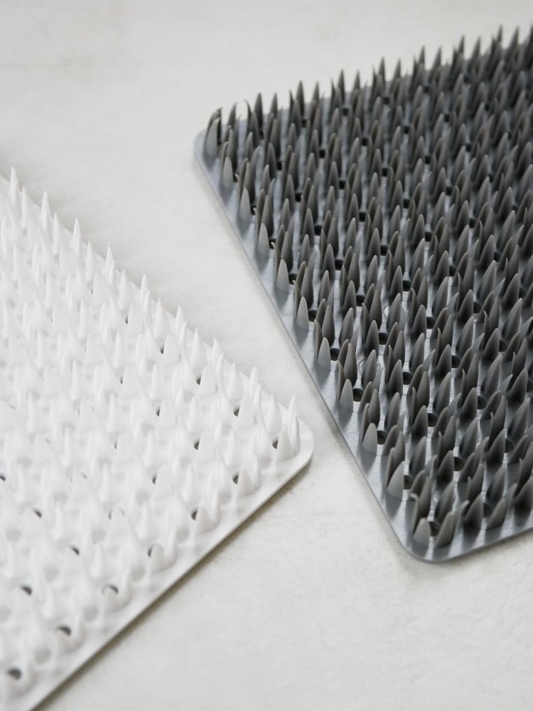 銀色メッシュのティディキッチンブラシ