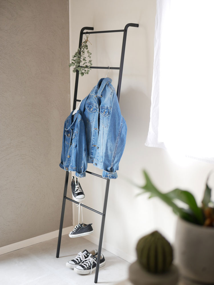 YAMAZAKI製スチールラダーハンガー