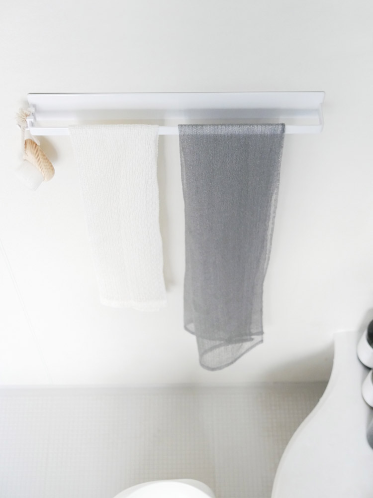 YAMAZAKIタワーのマグネットバスルームタオルハンガー