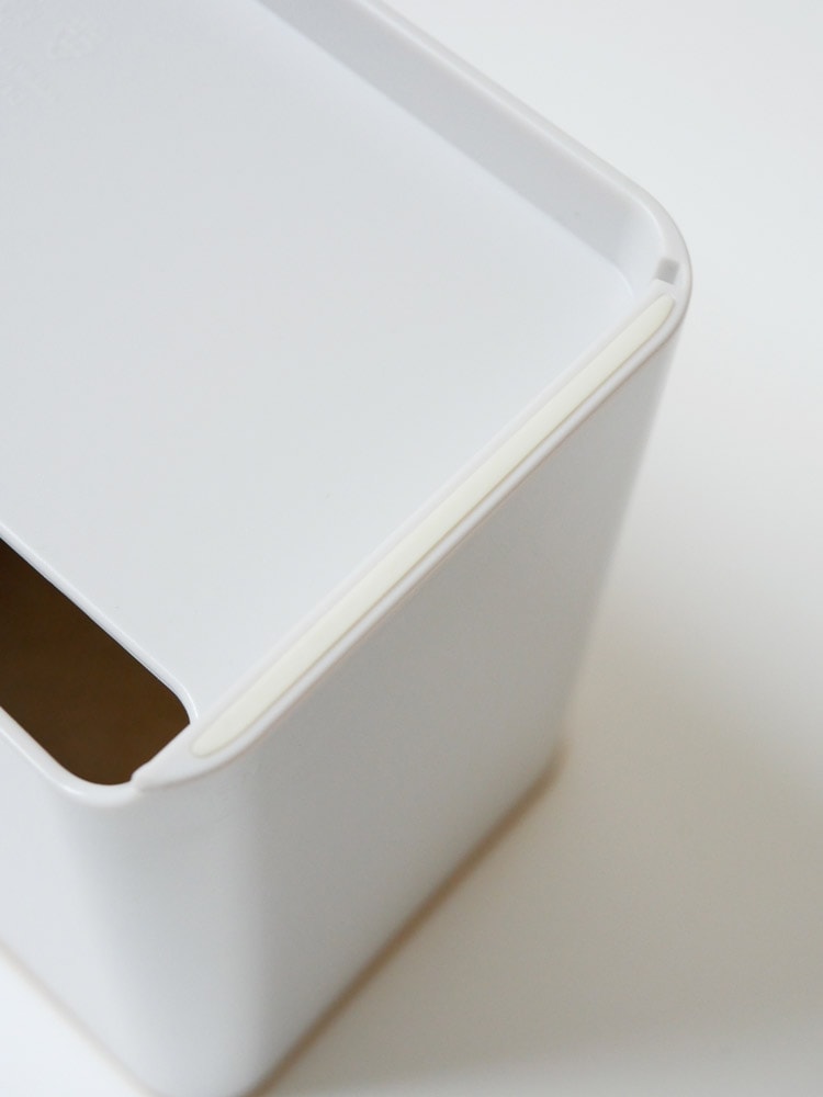 蓋付きプラスチック製マスクボックス