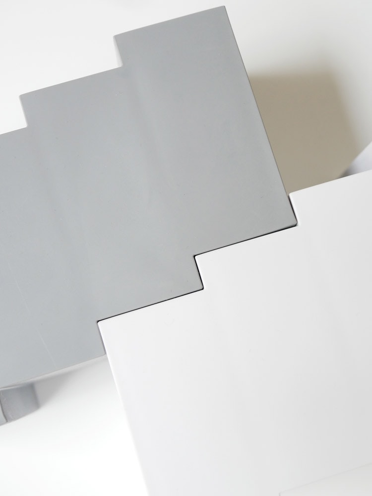 プラスディーリモココ、オフィス用グレーシルバーレモコンケース