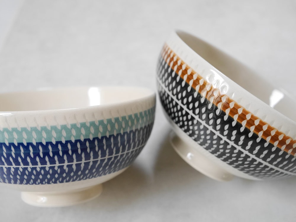 栞ブランドの土物製ライスボール、直径約110mm、高さ約53mm、岐阜県土岐市産