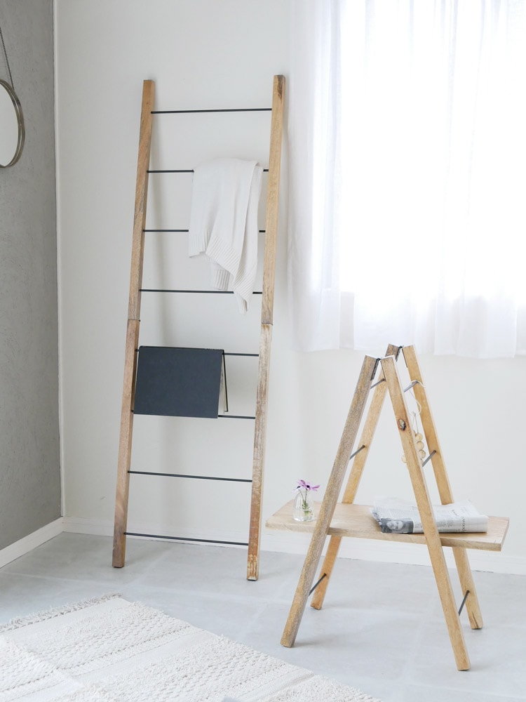 ポッシュリビングのアイアンとマンゴーウッド製ラダーハンガー