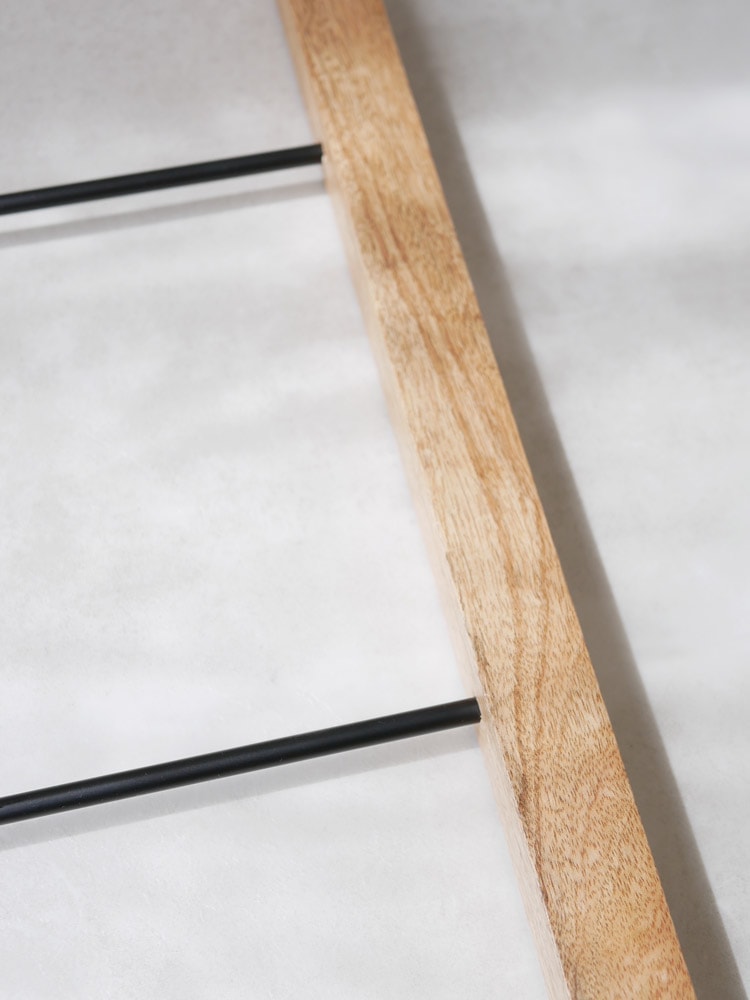 POSH LIVINGのアイアンとマングーウッドのラダーハンガー