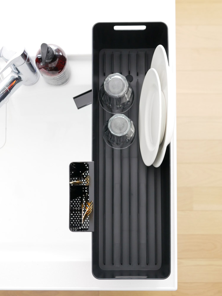 キッチンシンク上のタワースリム水切りバスケット