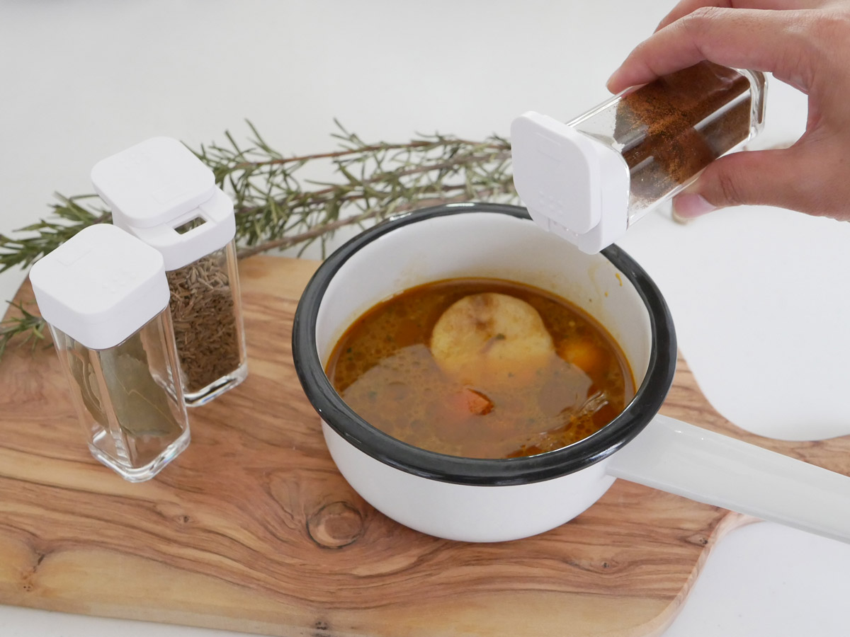 Tower スパイスボトル ホワイト 公式 インテリア雑貨の総合通販 ひなたライフ アプリnew Openキャンペーン実施中