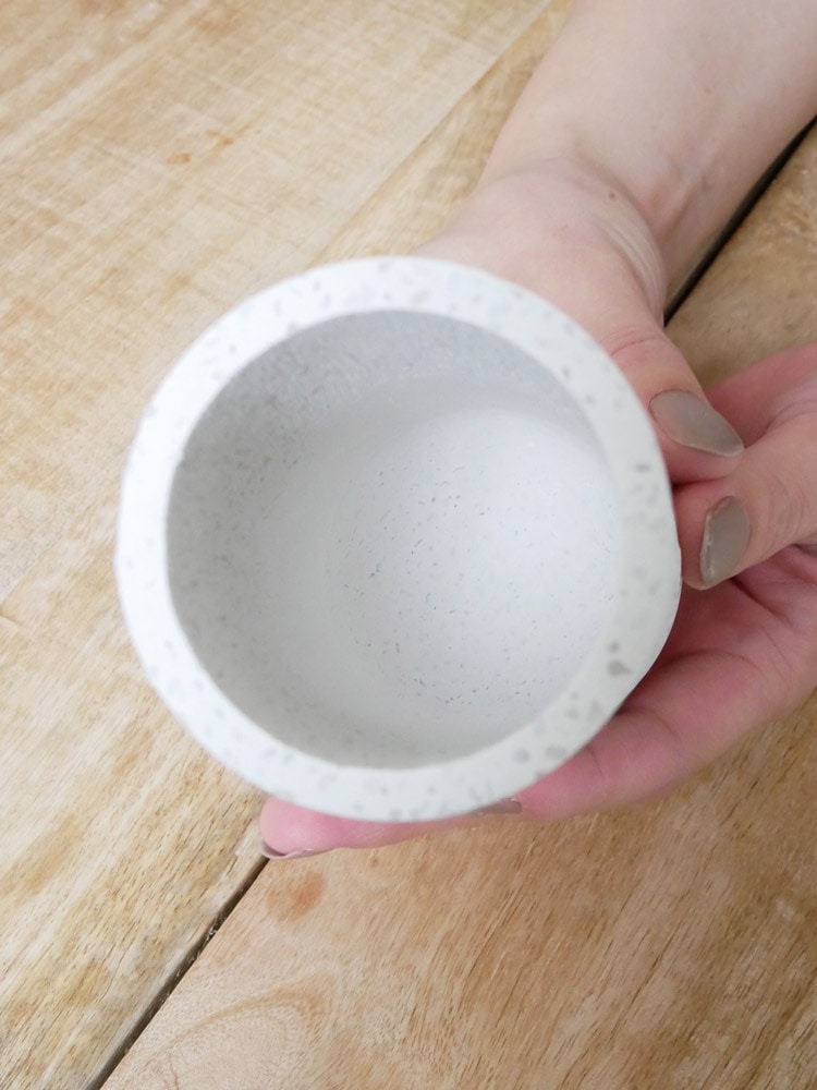 soilブランドの珪藻土トゥースブラッシュスタンド