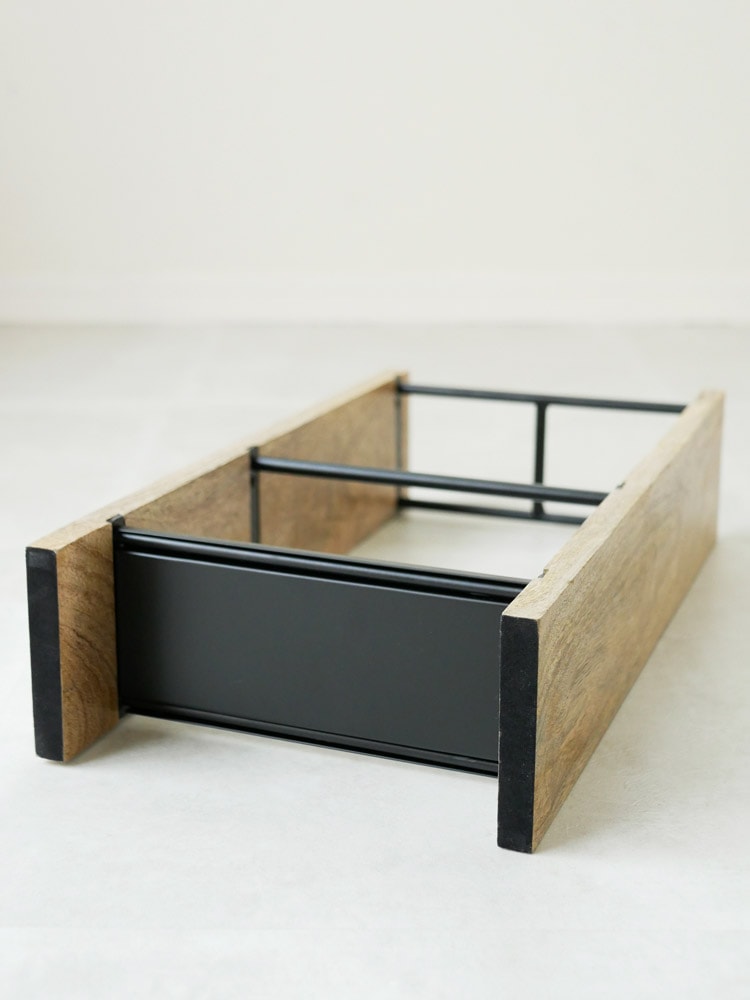 ポッシュリビングのマンゴウッドとアイアンの傘立て