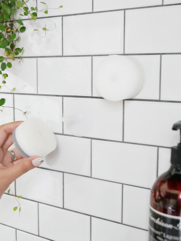 マーナPOCO吸盤付き洗面スポンジ